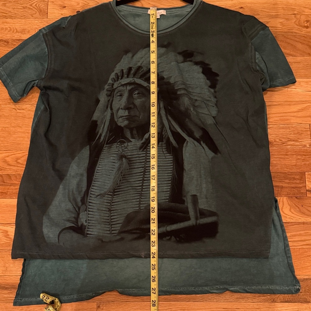 Teal Tee in featuring Ogala Lakota Chief Red Cloud - Picture 4 of 5